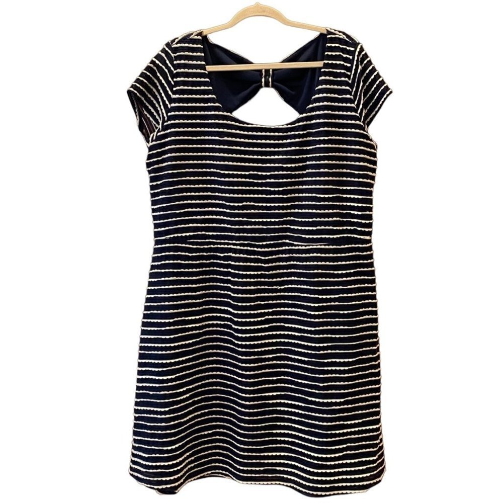 PAPERDOLL Women's Dress 3X Navy/White Stripe  Round Neckline w/ Bow tie peek hol